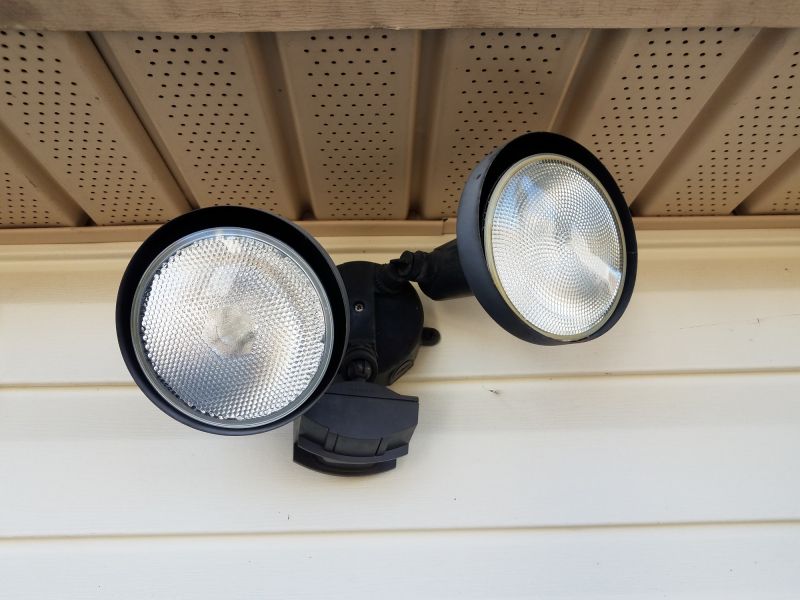 Floodlight Repair in Littleton, CO